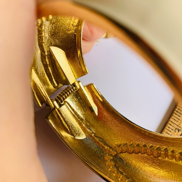 Art Deco Style Cream & Black Crystal Enameled Clamper Bracelet - Picture 9 of 9